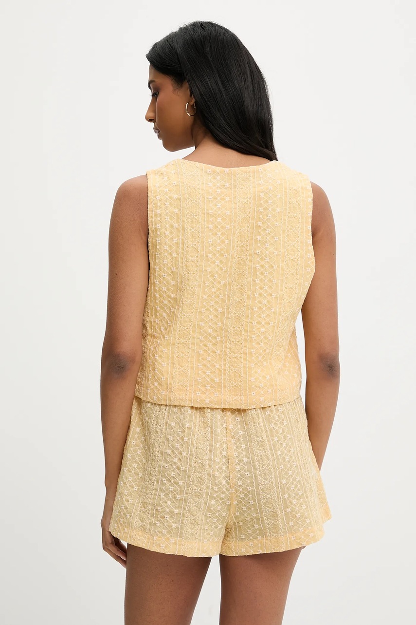 Vesta a šortky Answear.LAB (obrázek 4)