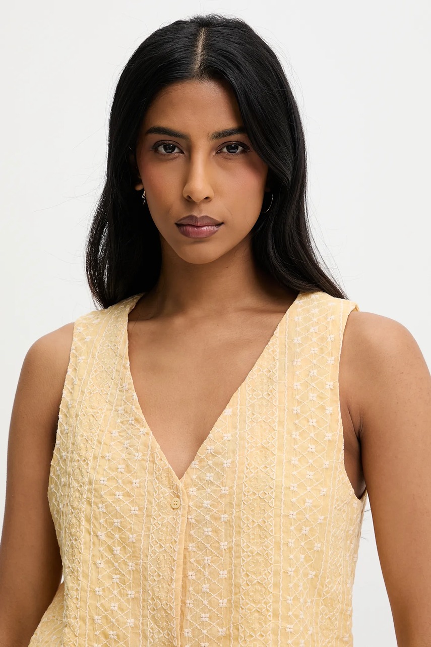 Vesta a šortky Answear.LAB (obrázek 5)