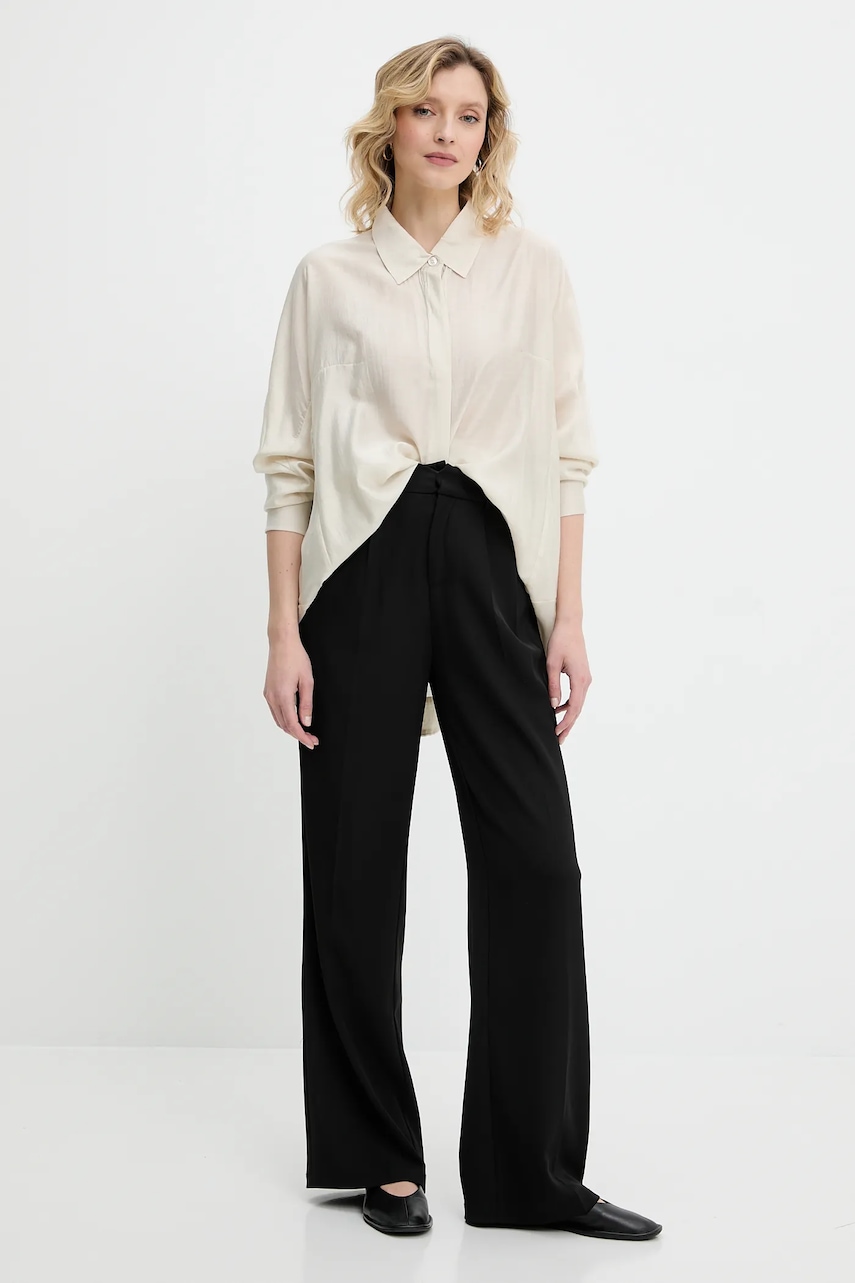 Рубашка Answear.LAB цвет бежевый relaxed классический воротник Рубашка Answear.LAB цвет бежевый relaxed классический воротник