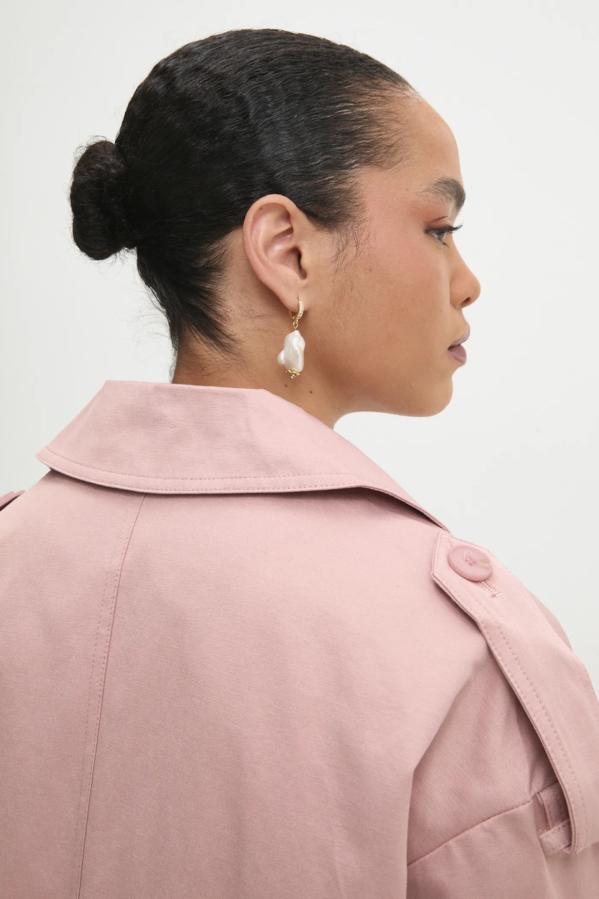 Тренч Answear Lab жіночий колір рожевий перехідний oversize 