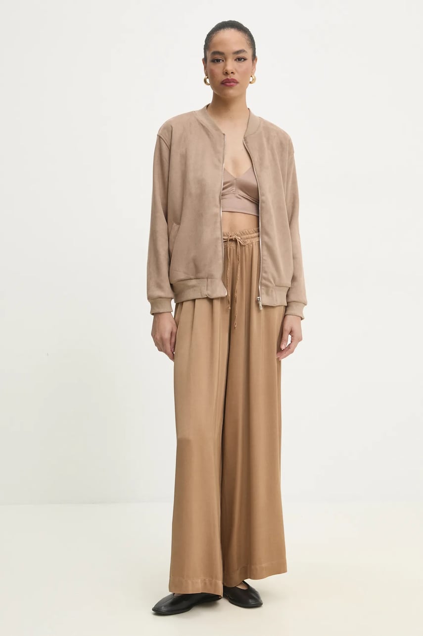 Куртка-бомбер Answear Lab цвет бежевый переходная oversize Куртка-бомбер Answear Lab цвет бежевый переходная oversize
