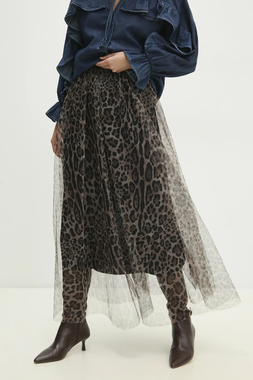 Answear Lab fusta culoarea bej, midi, evazati Answear Lab fusta culoarea bej, midi, evazati
