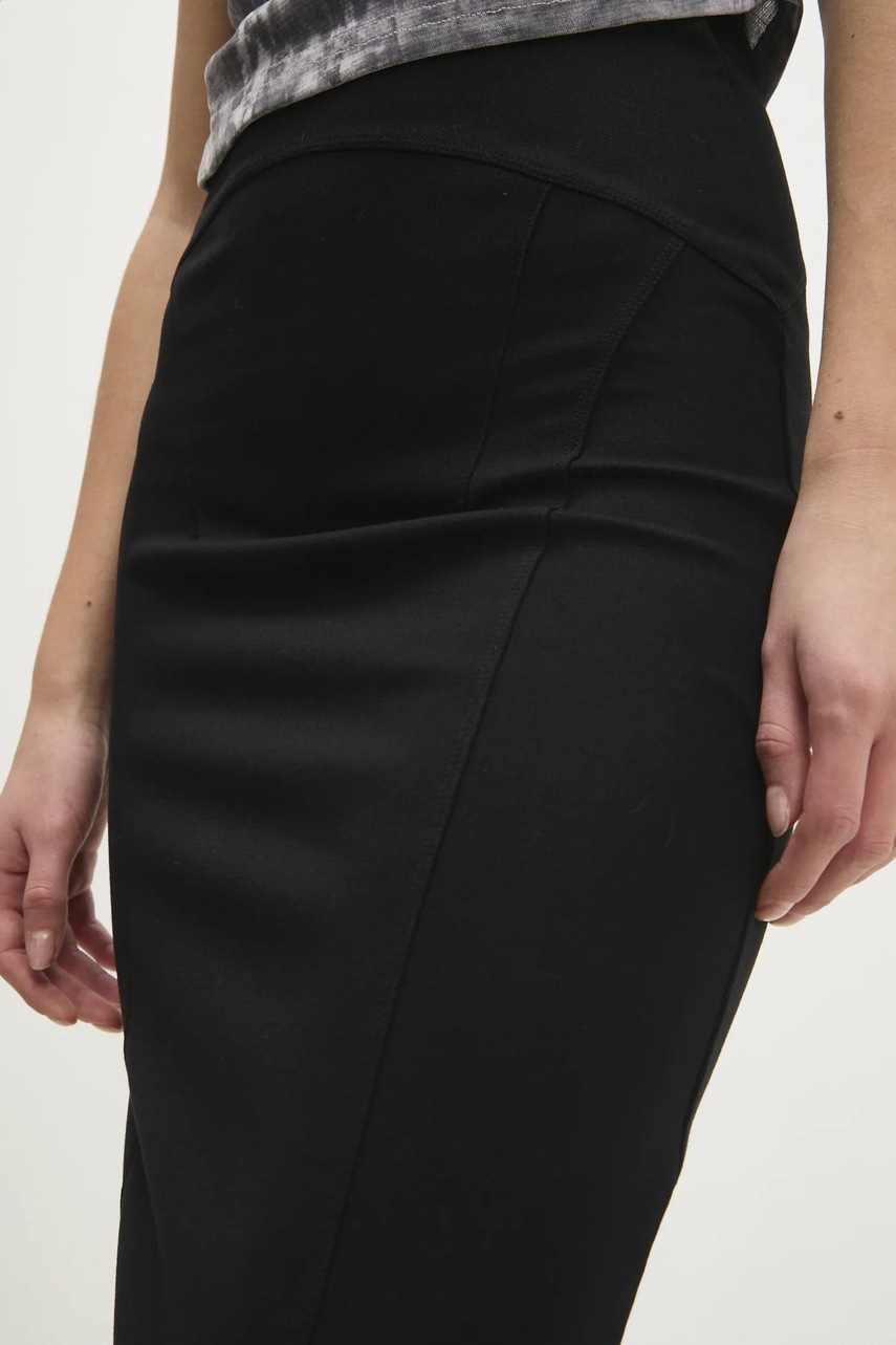 Φούστα Answear.LAB χρώμα: μαύρο φωτογραφία