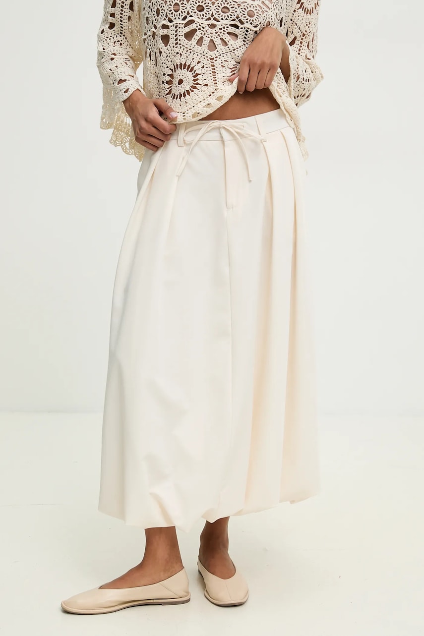 Answear Lab fustă culoarea bej, midi, evazati