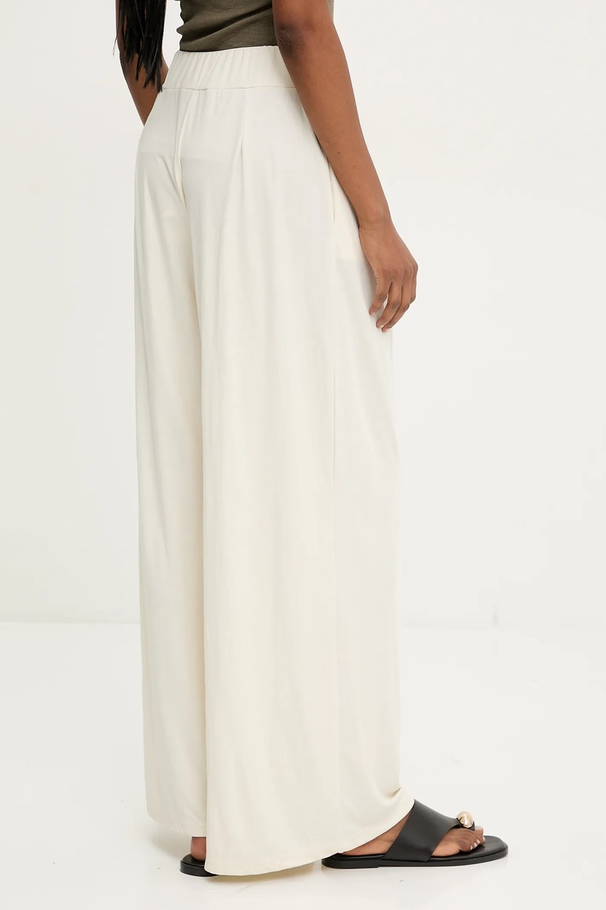 Παντελόνι Answear.LAB χρώμα: μπεζ φωτογραφία