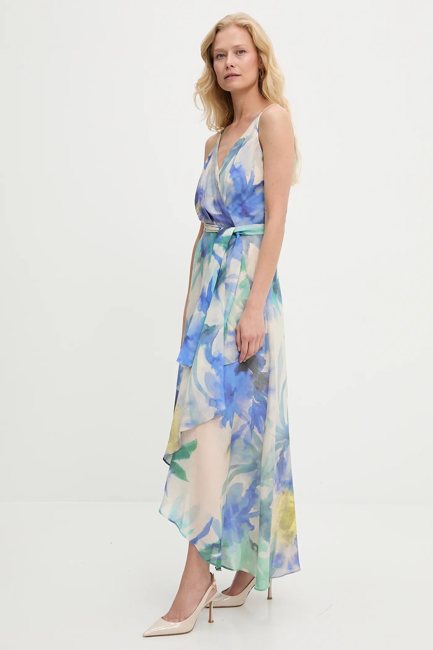 Платье Answear.LAB maxi расклешённая