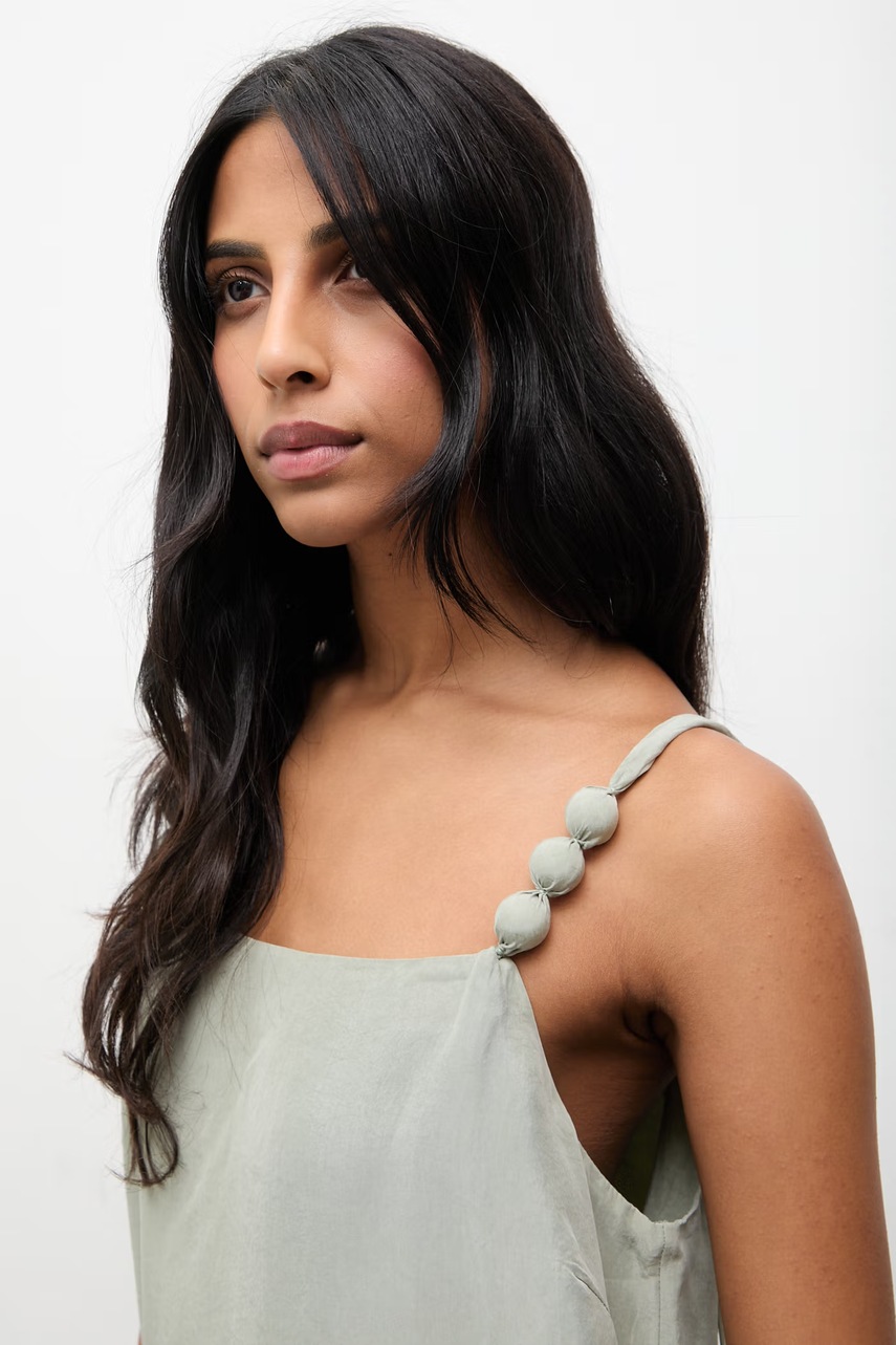 Φόρεμα Answear.LAB φωτογραφία