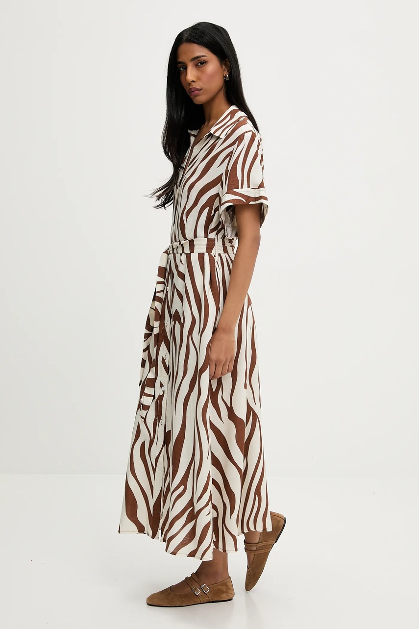 Льняное платье Answear.LAB цвет коричневый maxi расклешённая