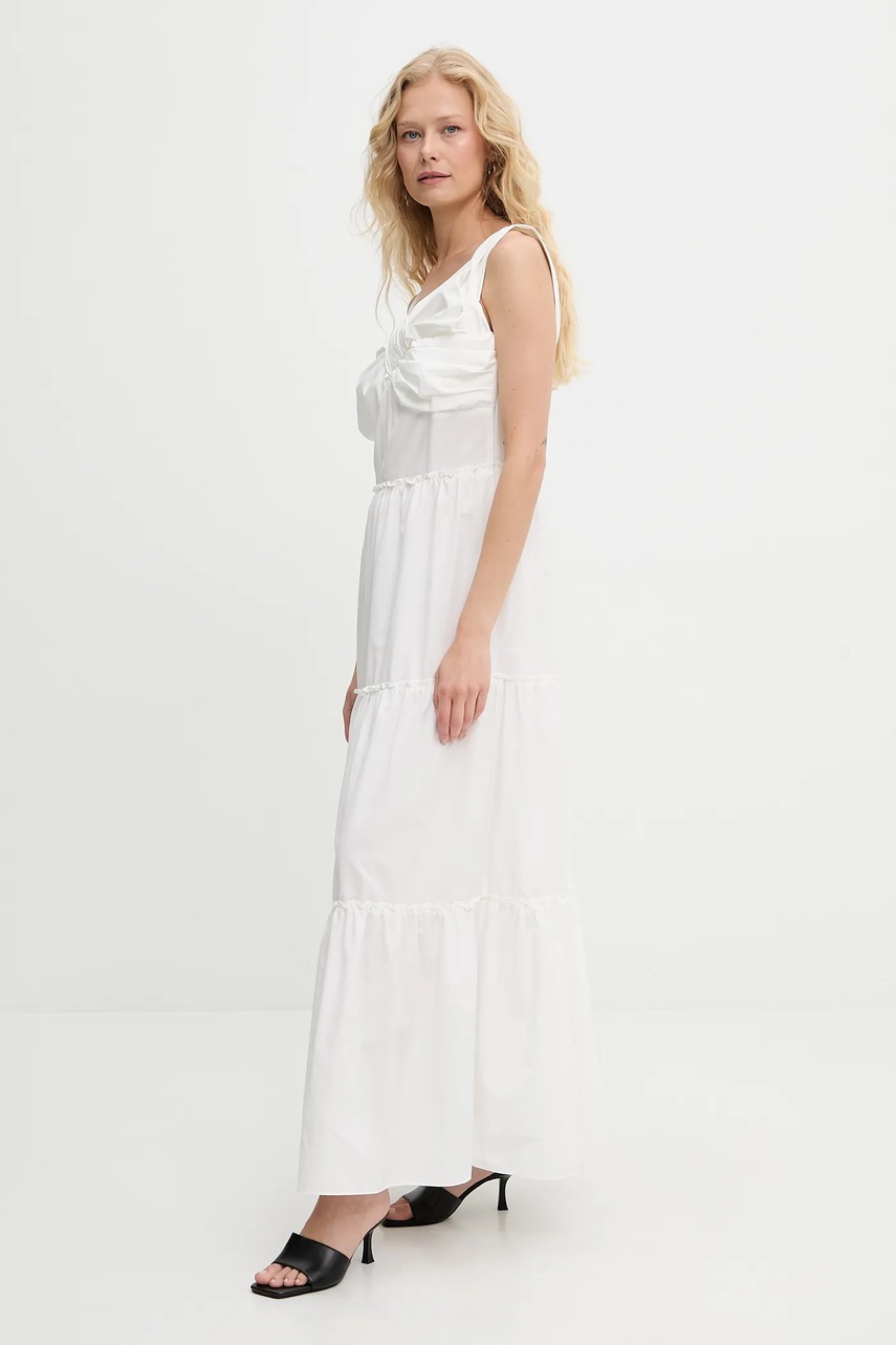 Платье Answear.LAB цвет белый maxi расклешённая
