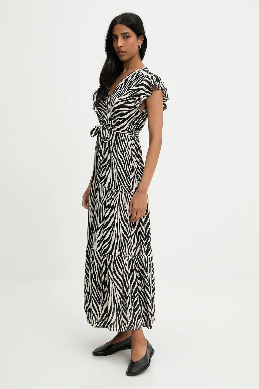 Платье Answear.LAB цвет чёрный maxi расклешённая