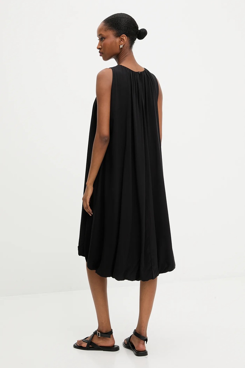 Платье Answear.LAB цвет чёрный mini расклешённая