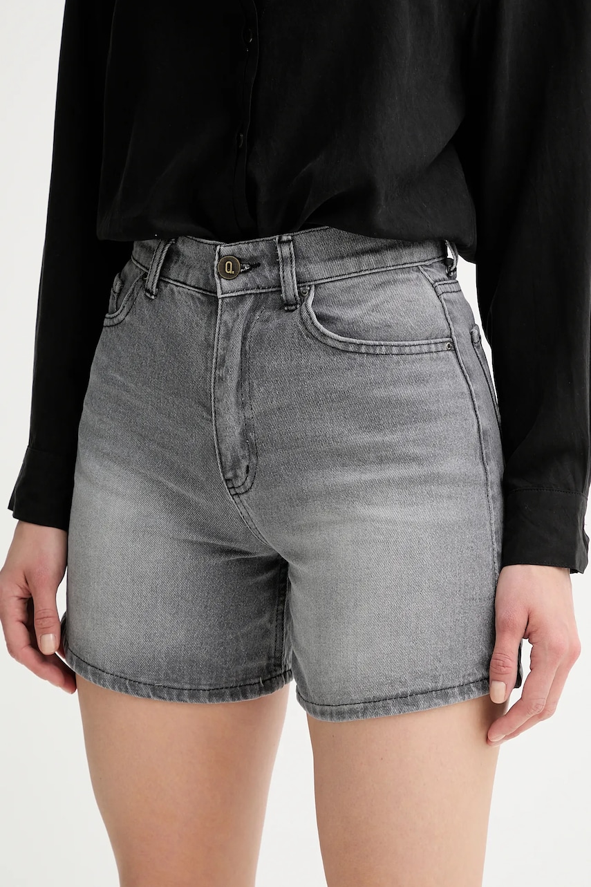 Answear Lab pantaloni scurti jeans culoarea gri, neted, high waist
