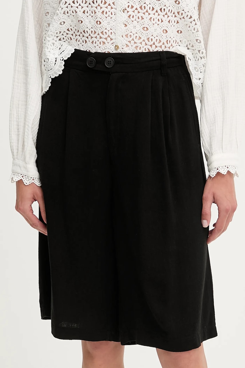 Answear Lab pantaloni scurti din in culoarea negru, neted, high waist