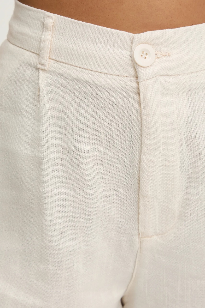 Σορτς Answear.LAB χρώμα: μπεζ φωτογραφία