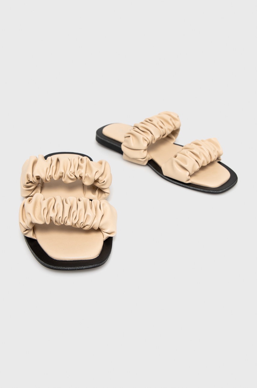 

Шлепанцы Answear Lab Sweet Shoes женские цвет бежевый
