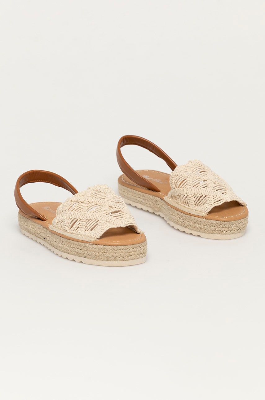 

Сандалі Answear Lab Best Shoes жіночі колір бежевий на платформі
