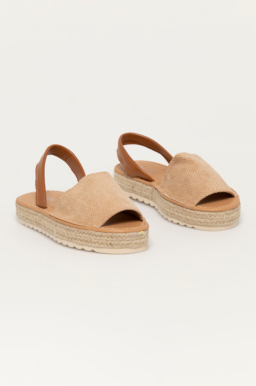 

Сандалии Answear Lab Best Shoes женские цвет бежевый на платформе