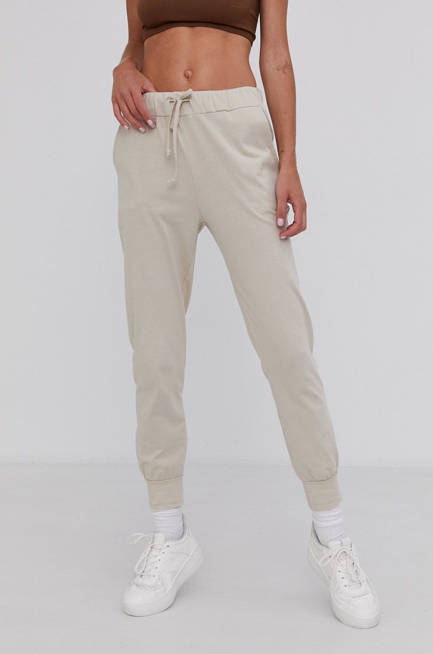 Answear Lab Pantaloni femei, culoarea bej, material neted Answear Lab