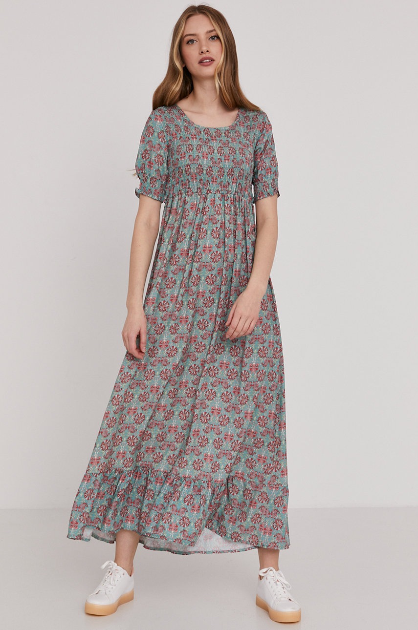 

Платье Answear Lab maxi расклешённое