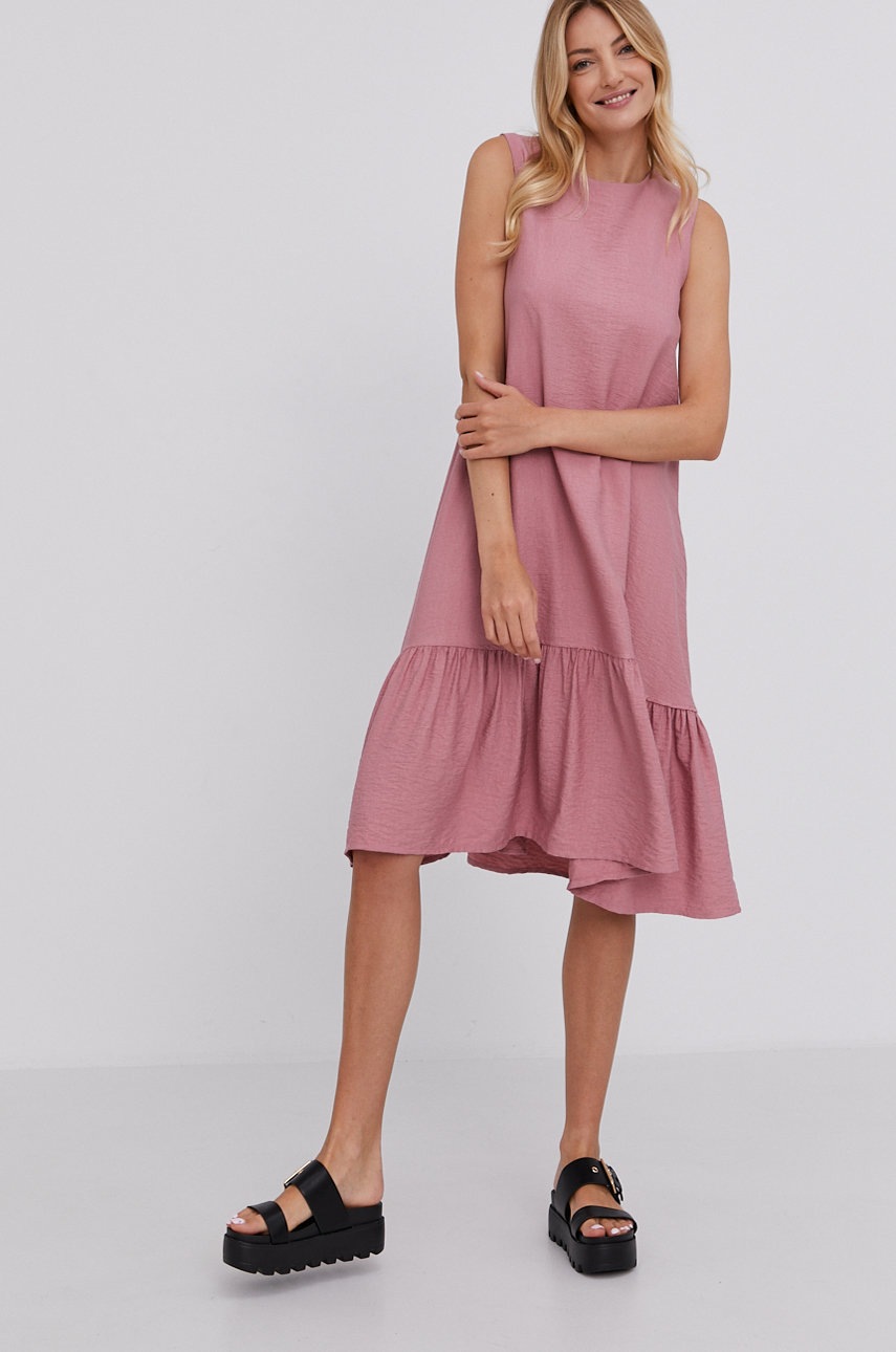 

Платье Answear Lab цвет розовый midi oversize
