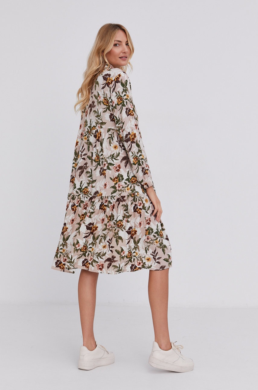 

Платье Answear Lab цвет бежевый mini oversize