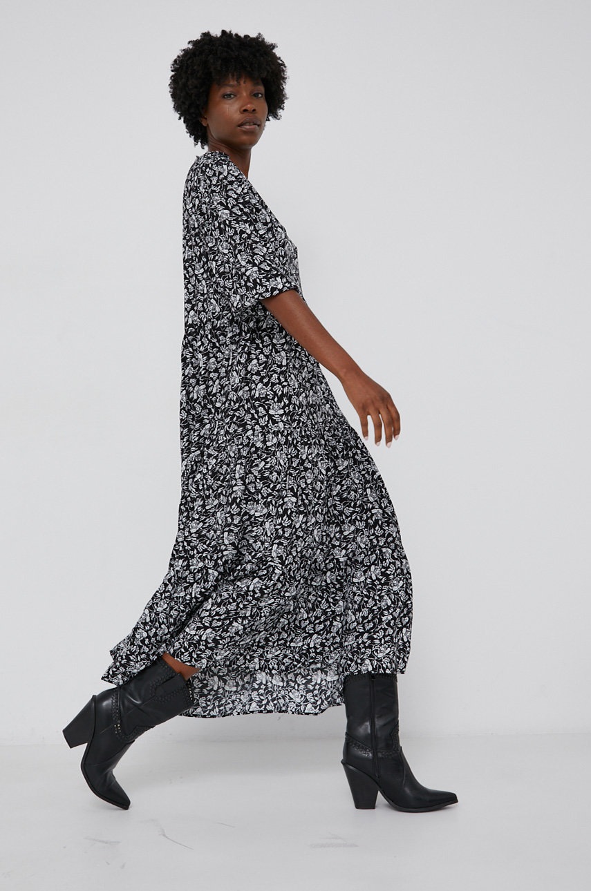 

Сукня Answear Lab колір чорний midi oversize