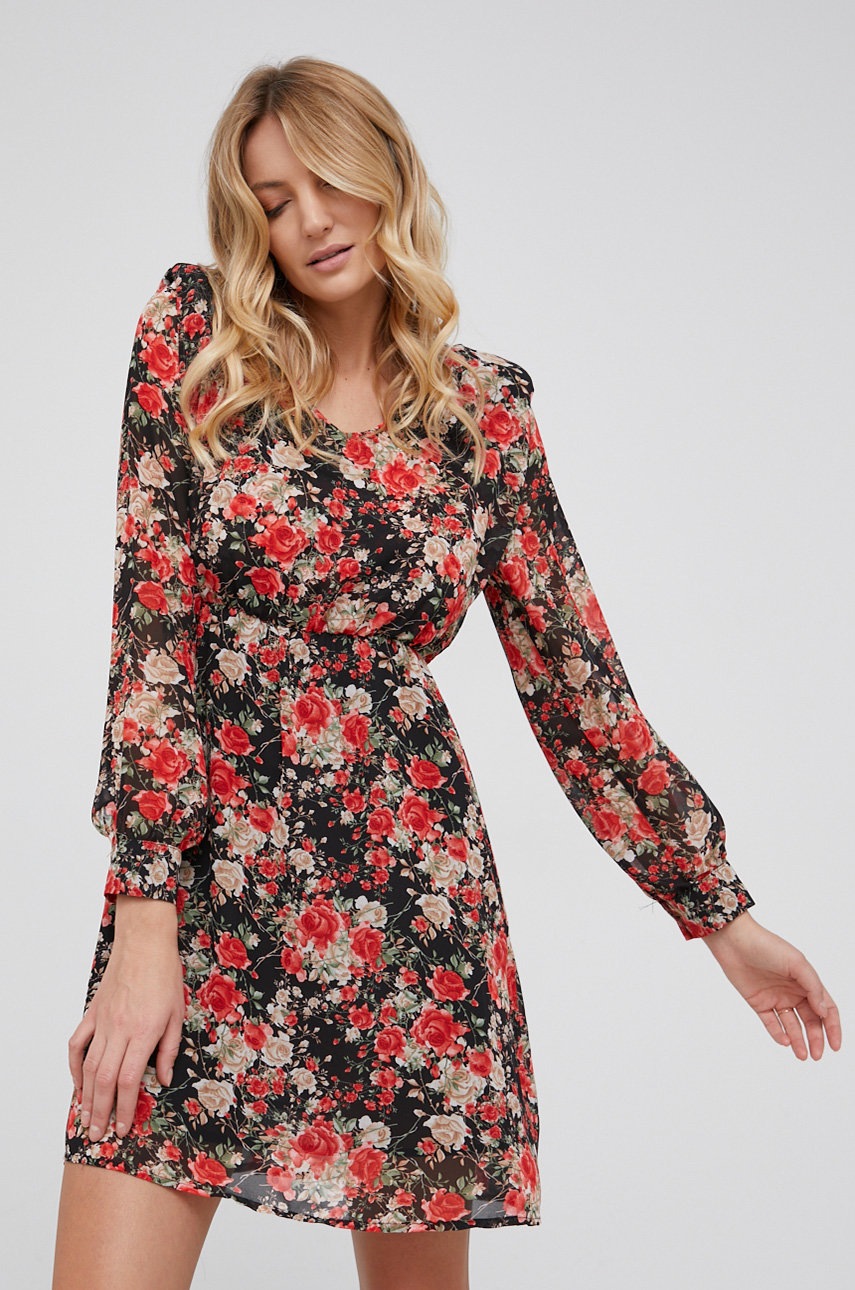 

Рокля Answear Lab в червено къс модел разкроен модел, Червен