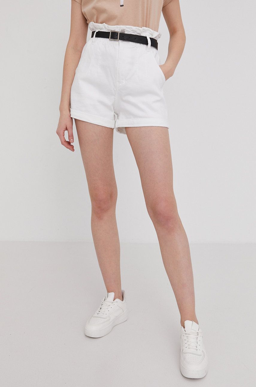 Answear Lab Pantaloni scurti jeans femei, culoarea alb, material neted, high waist