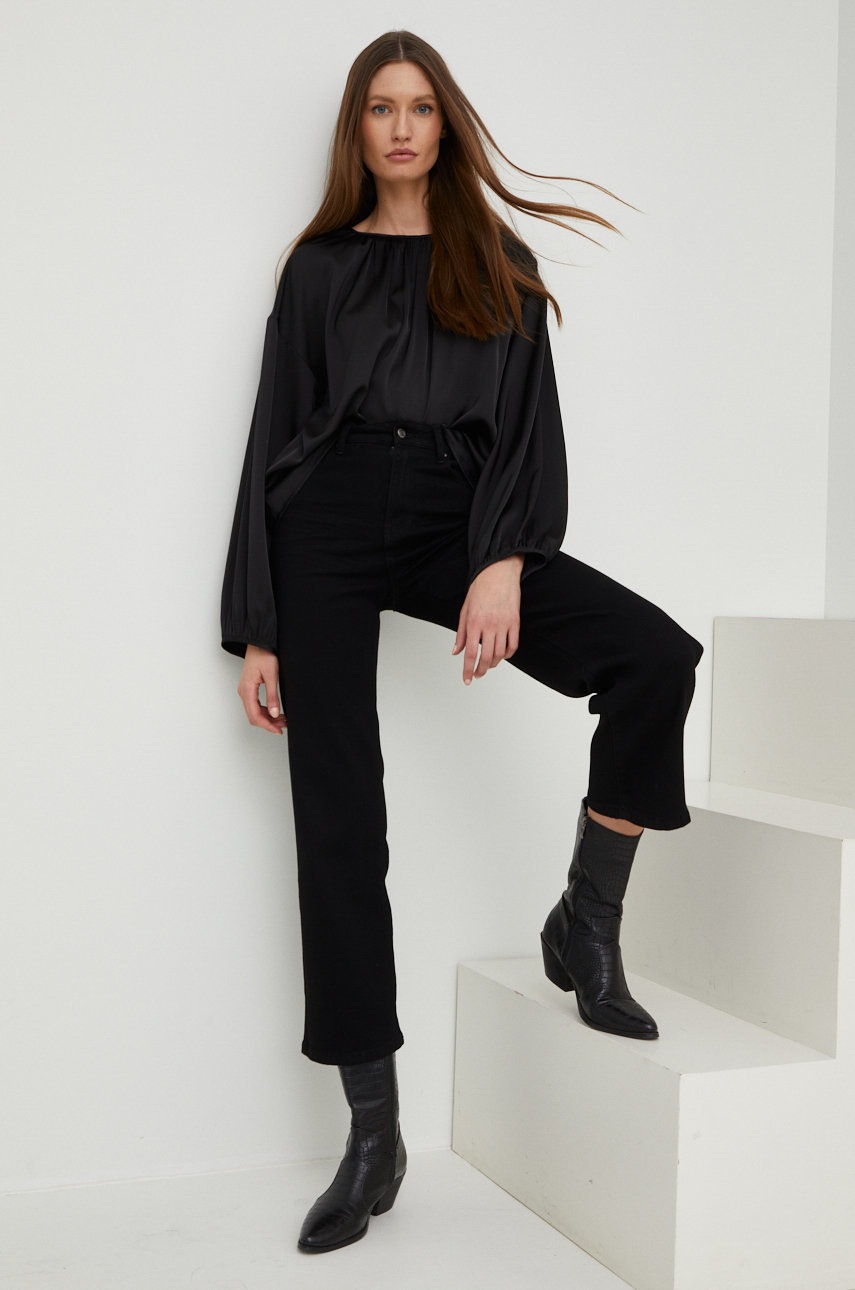 

Блуза Answear Lab в черно с изчистен дизайн, Черен