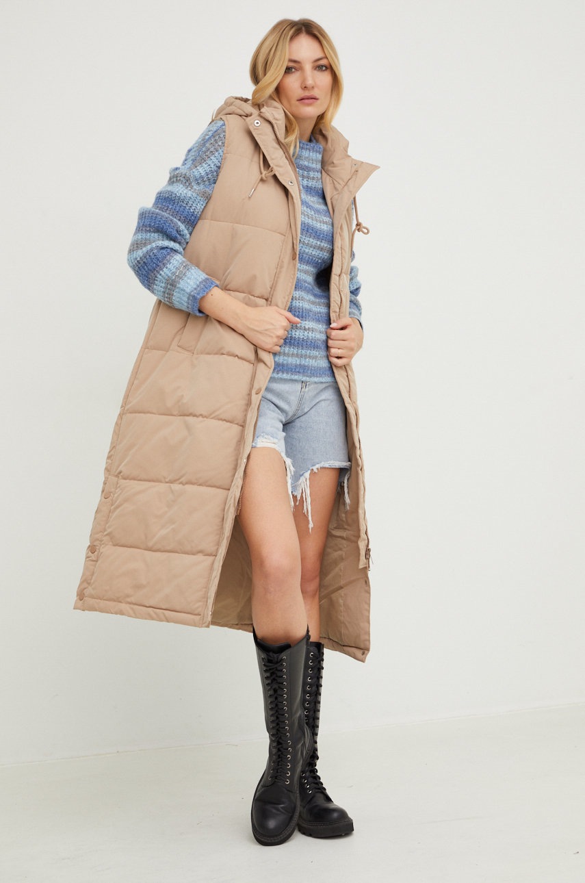 

Елек Answear Lab дамски в бежово със зимна изолация, Бежов