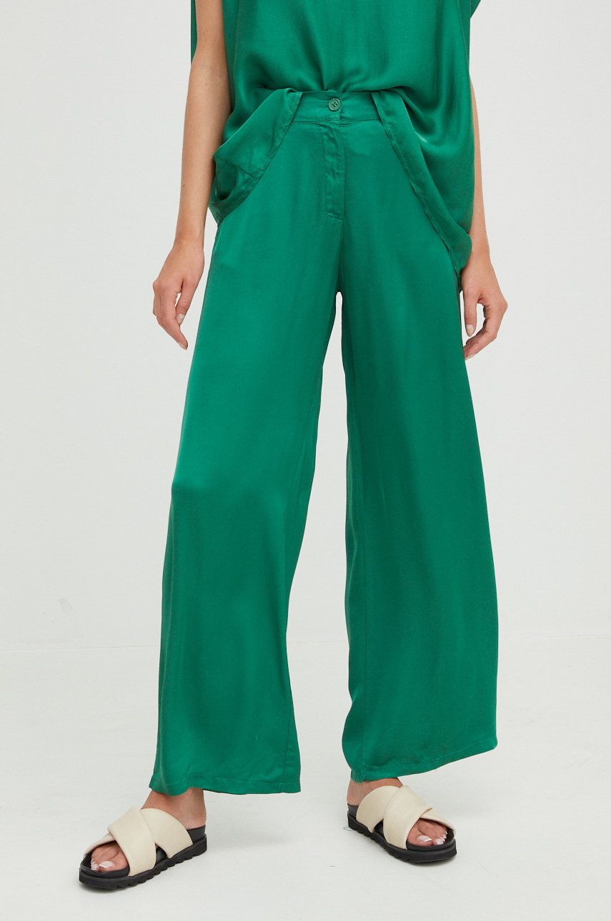 Answear Lab pantaloni de matase Silk Blend hand Wash femei, culoarea verde, drept, high waist answear imagine noua