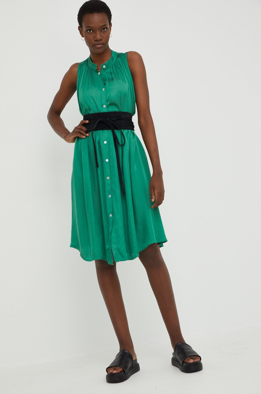 

Платье с шёлком Answear Lab Silk Blend цвет зелёный mini oversize