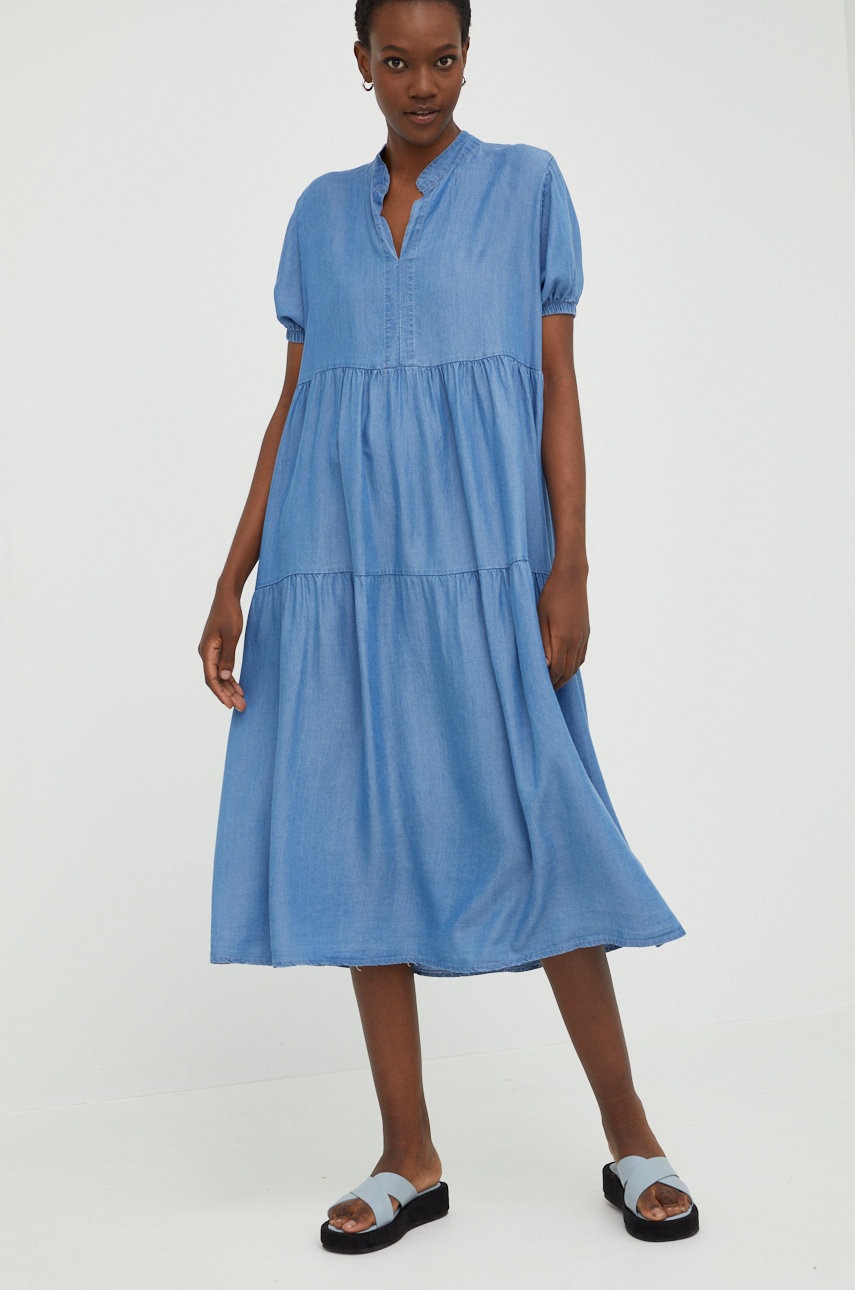 

Платье Answear Lab midi oversize