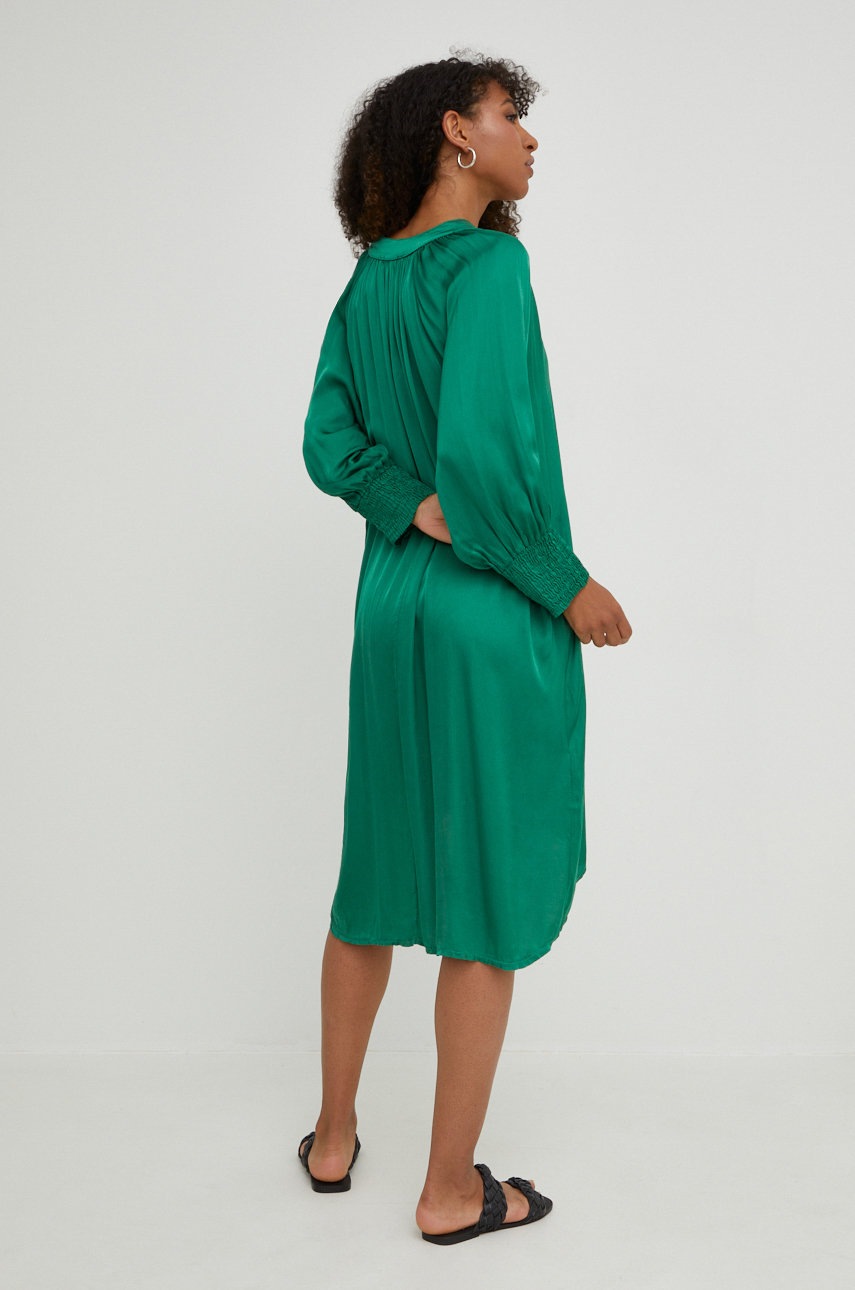 

Сукня з шовком Answear Lab Silk Blend колір зелений midi oversize