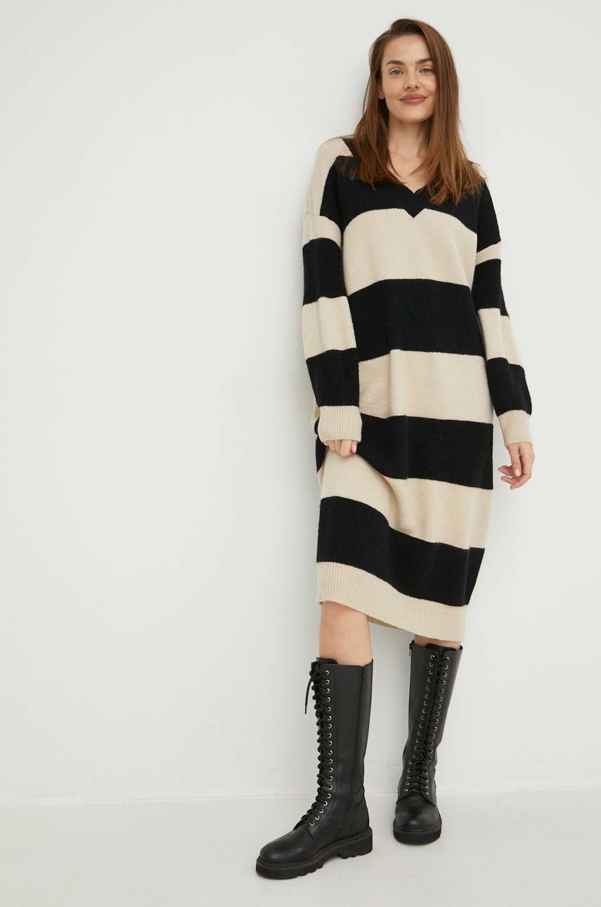

Сукня Answear Lab колір бежевий midi oversize