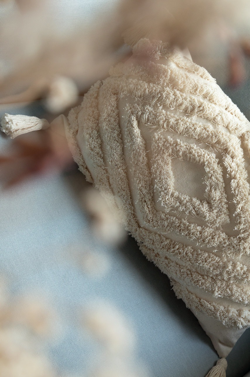 

Answear Lab Декоративна възглавница, Бежов