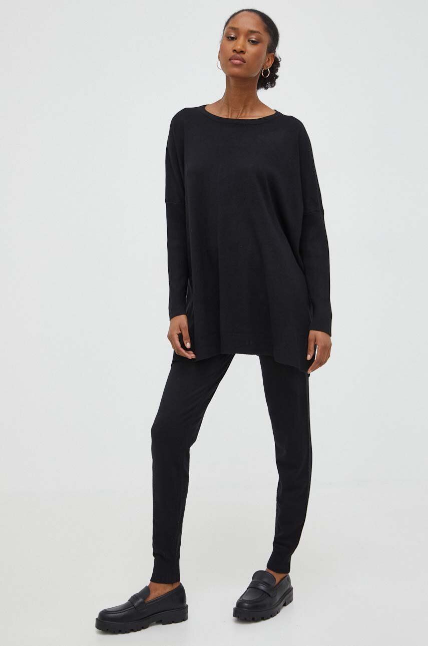 Set svetru a kalhot Answear Lab černá barva - černá - 48 % Viskóza