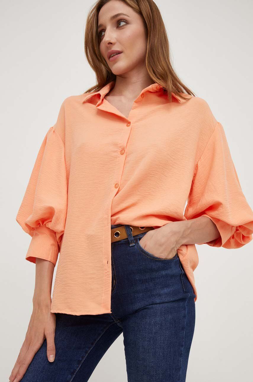 Košile Answear Lab dámská, oranžová barva, relaxed, s klasickým límcem - oranžová -  80 % Viskó