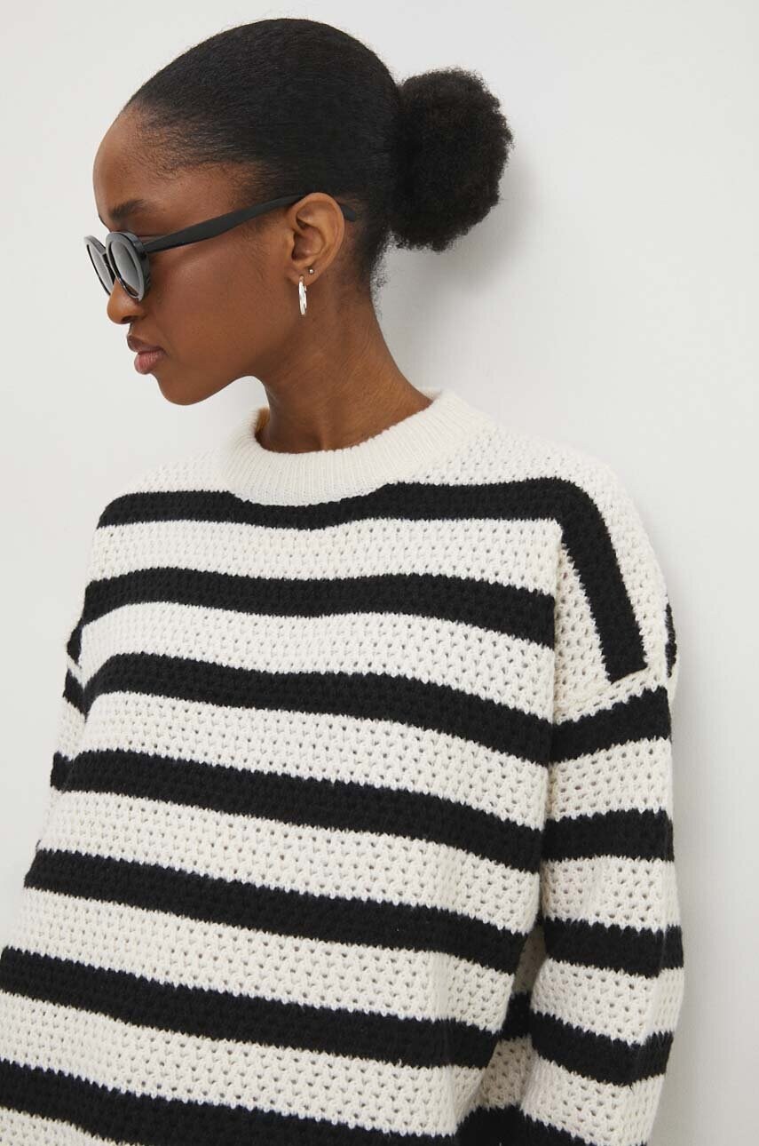 Așteaptă imaginea pentru produs