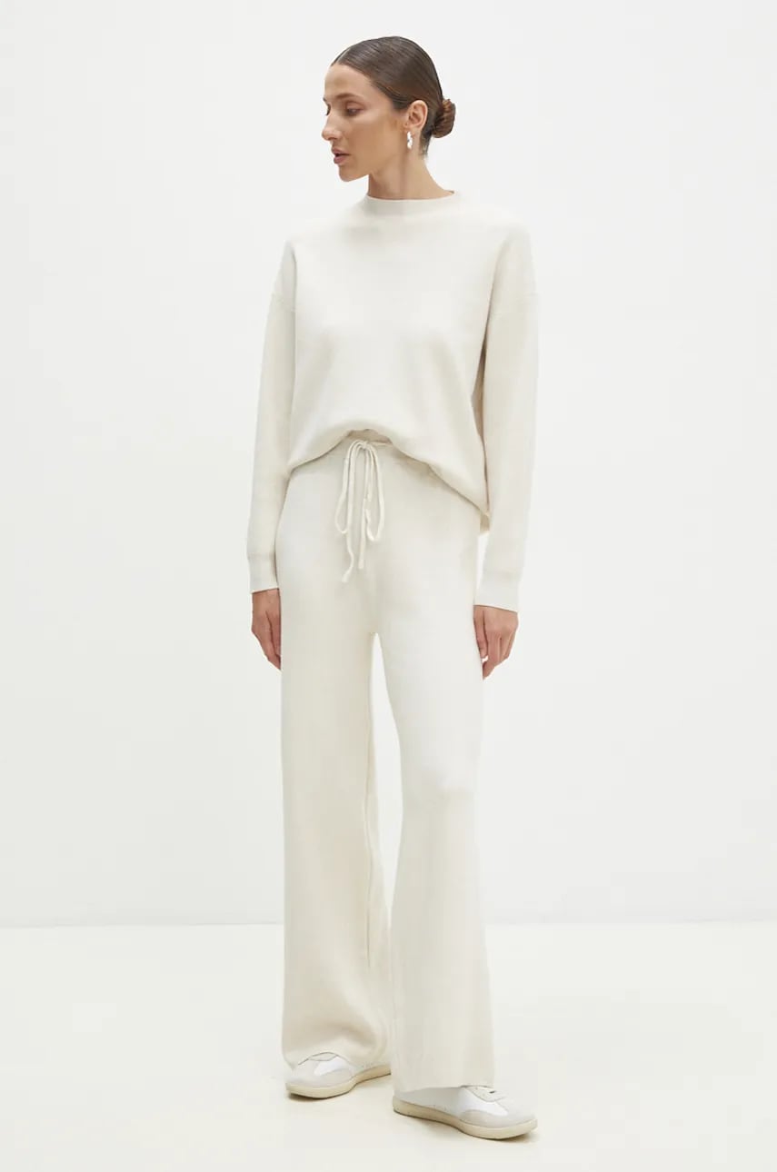 Answear Lab bluză și pantaloni culoarea bej Answear Lab bluză și pantaloni culoarea bej - Treninguri.eu