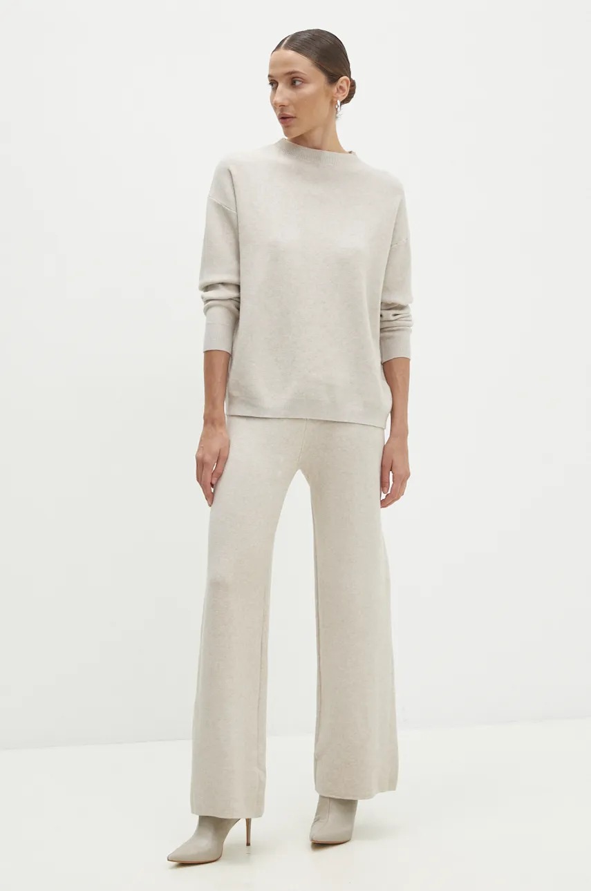 

Пуловер и панталон Answear Lab в бежово, Бежов