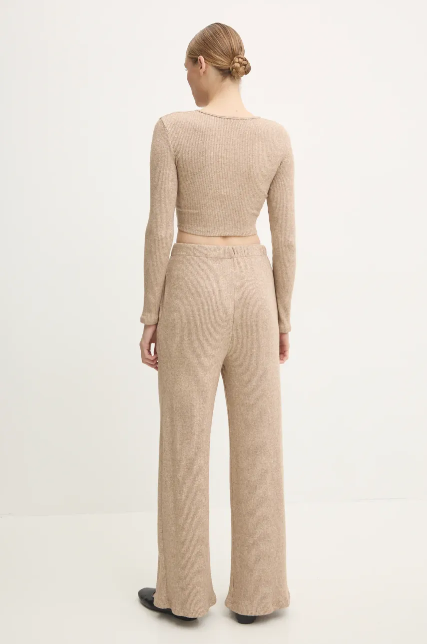 Комплект Answear.LAB женский цвет бежевый Комплект Answear.LAB женский цвет бежевый