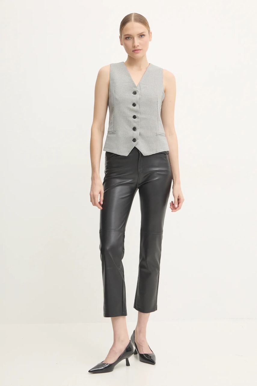 Безрукавка Answear.LAB цвет чёрный однобортный Безрукавка Answear.LAB цвет чёрный однобортный