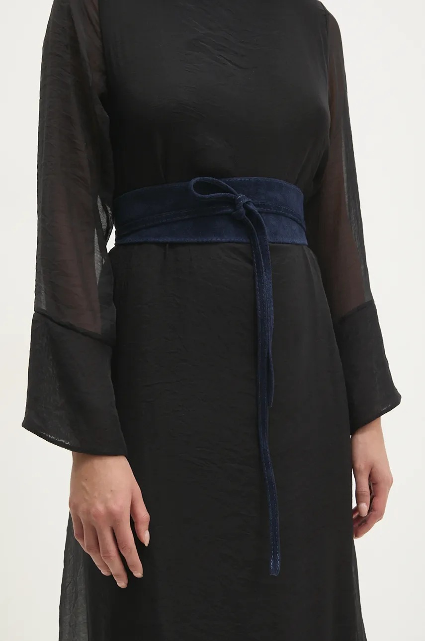 

Велурен колан Answear Lab в тъмносиньо, Тъмносин