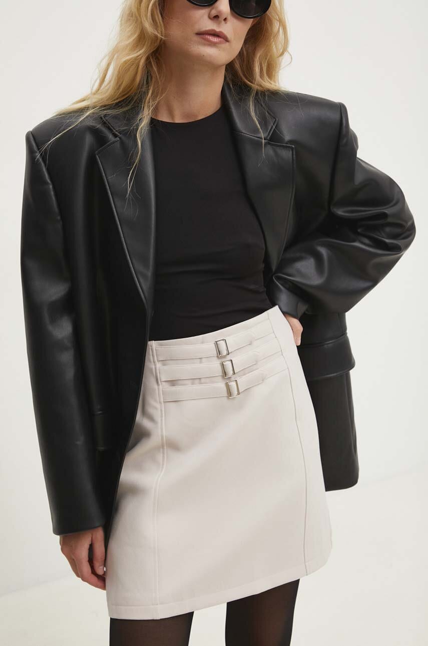 Answear Lab fusta culoarea bej, mini, evazati Answear Lab fusta culoarea bej, mini, evazati