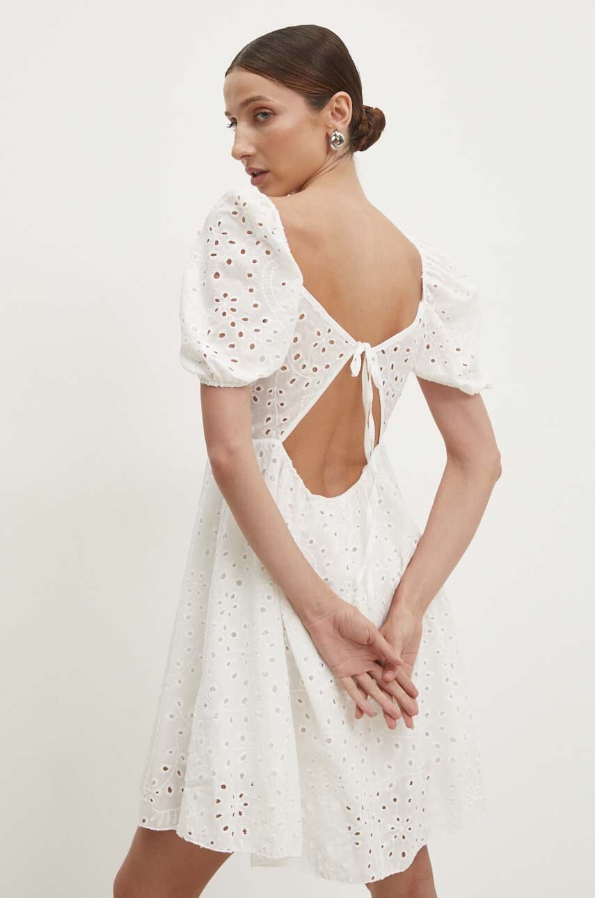 Answear Lab rochie culoarea alb, mini, evazati Answear Lab rochie culoarea alb, mini, evazati
