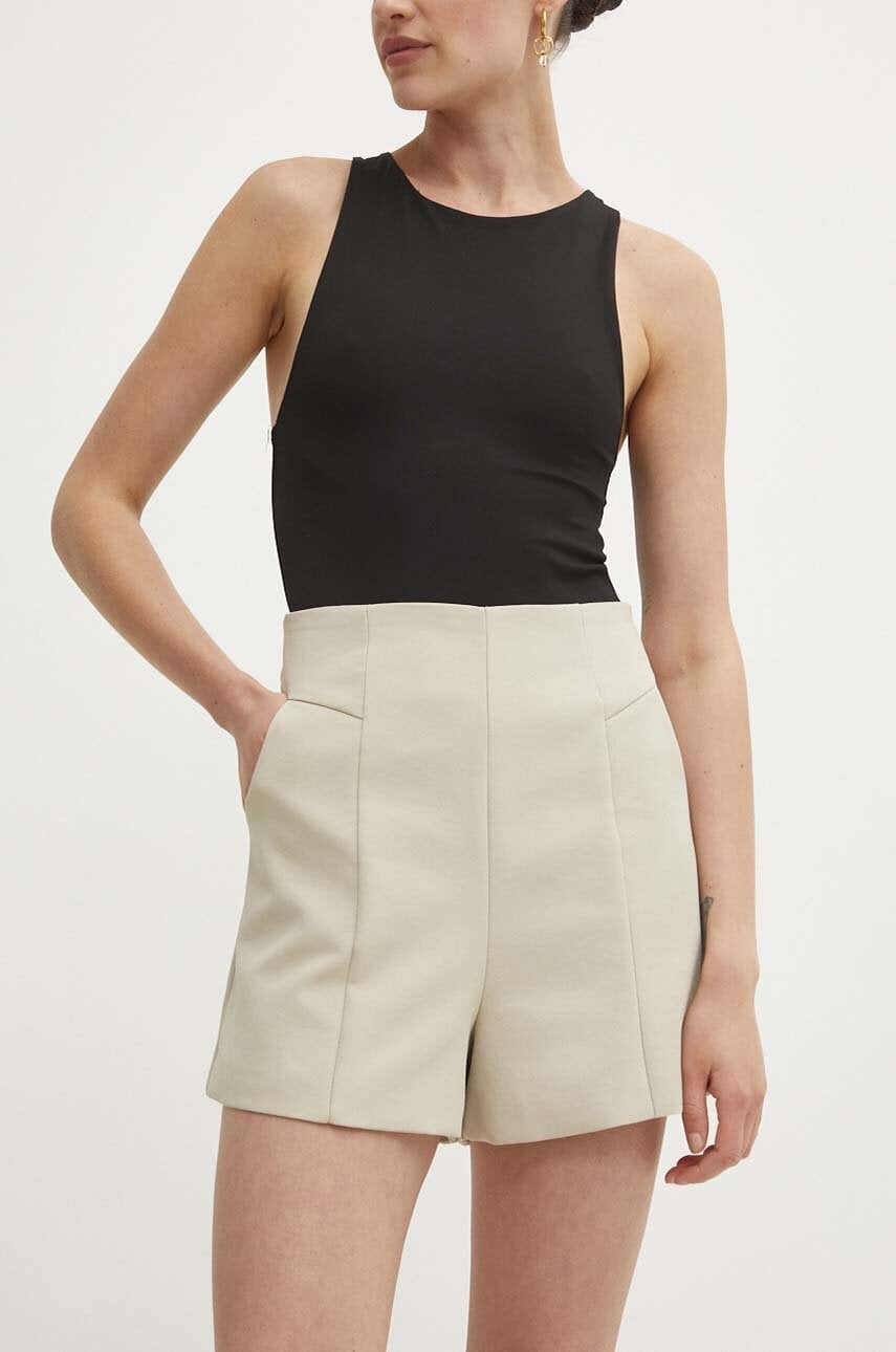 Answear Lab pantaloni scurti femei, culoarea bej, neted, high waist