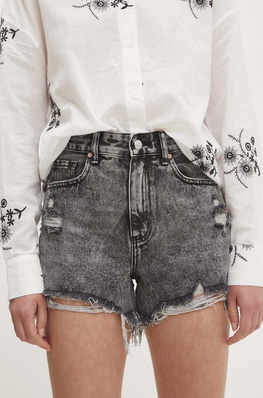 Answear Lab pantaloni scurti jeans femei, culoarea gri, neted, high waist Answear Lab pantaloni scurti jeans femei, culoarea gri, neted, high waist