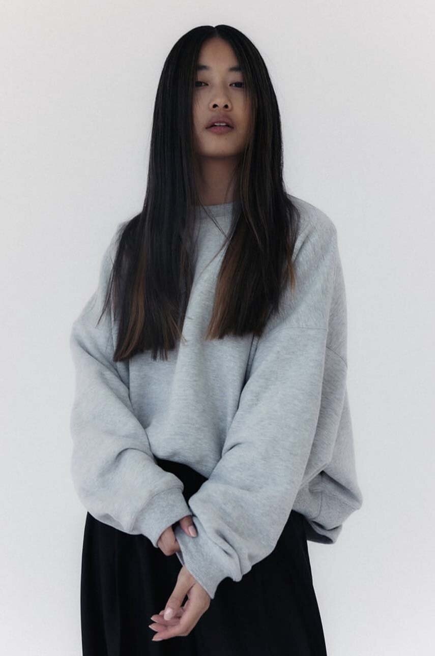

Хлопковая кофта MUUV. SMOOTH COTTON женская цвет серый однотонная