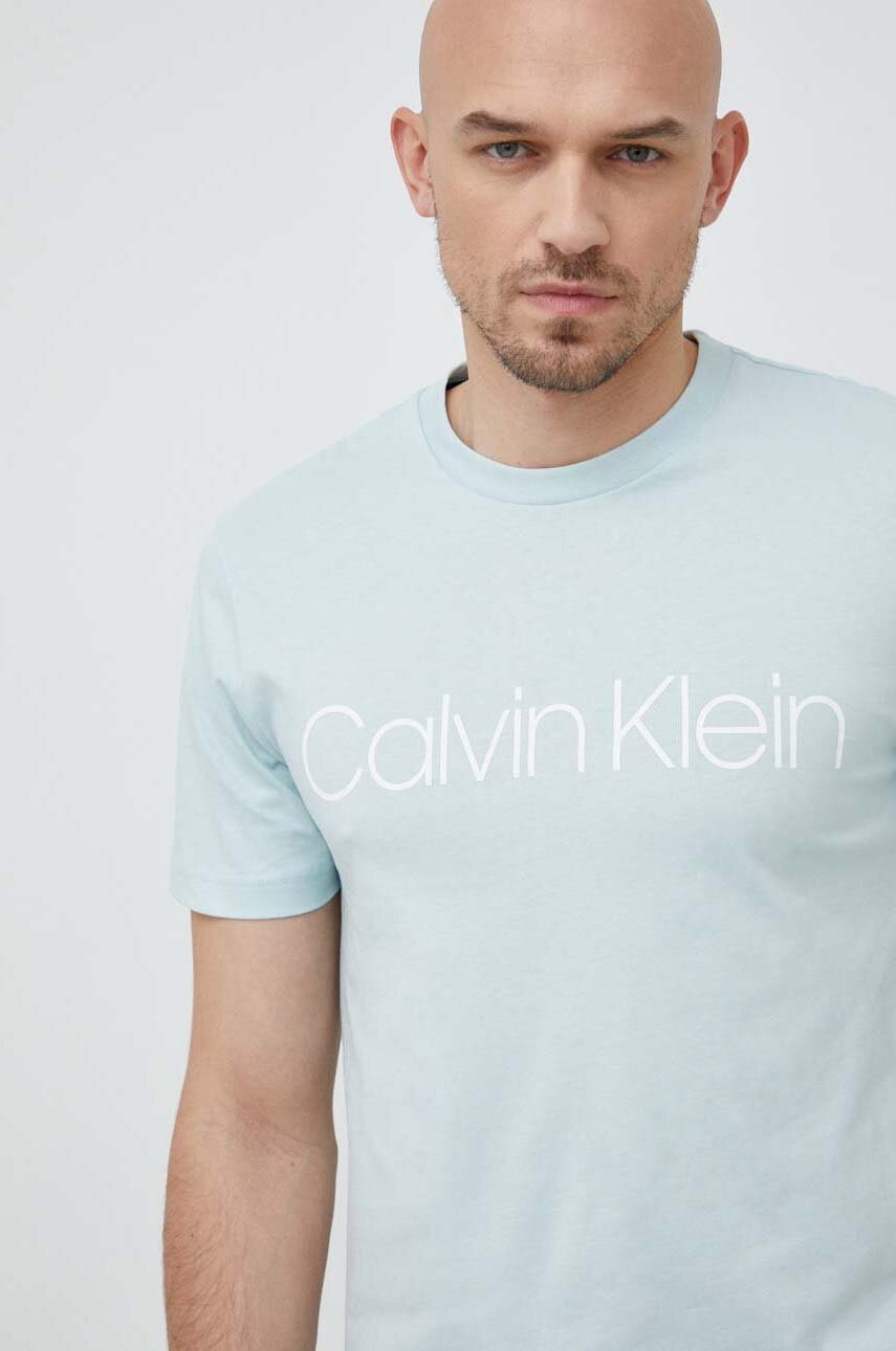 

Памучна тениска Calvin Klein в синьо с принт, Зелен
